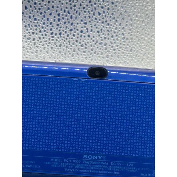 ps vita 1000 w/charger - Picture 3 of 7